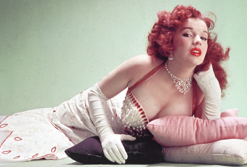 Mental Perempuan Petualang Seks